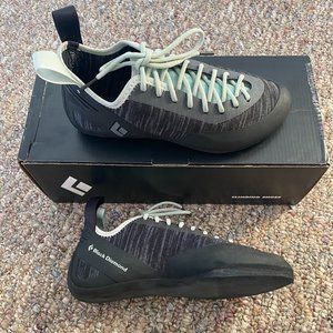 Black Diamond Momentum | BRAND NEW | SIZE USW 8 (Fits women 6.5 - 7)